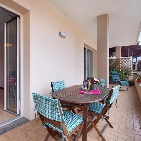 Signorino View 3br, 2ba, Park 度假居 勒泽诺